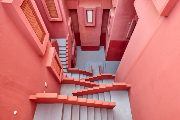 Biseri arhitekture La Muralla Roja i Walden 7 Španjolska
