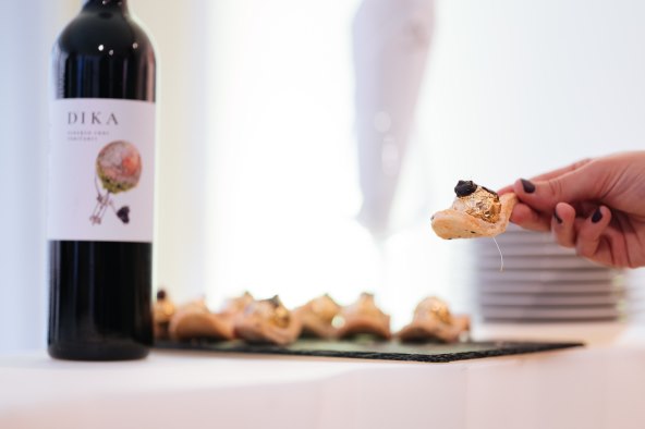 Linija DIKA vinarije Enosophia predstavljena javnosti u novom ruhu