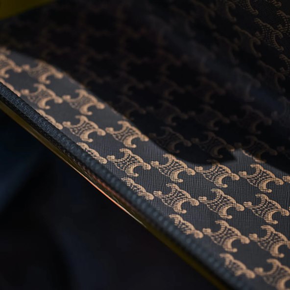 Modni brend Celine kao dio ljetne kampanje predstavio auto Moke Vintage