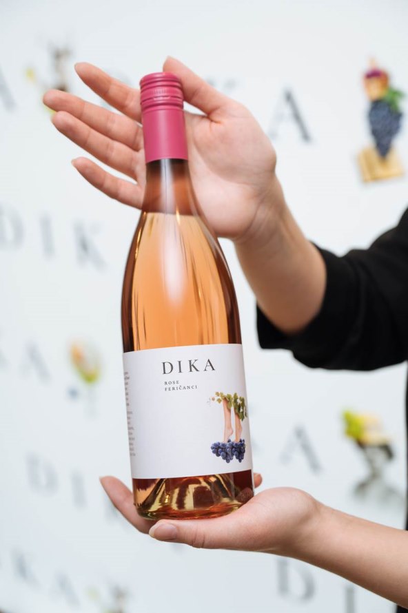 Vinarija Enosophia predstavila je liniju DIKA u novom ruhu
