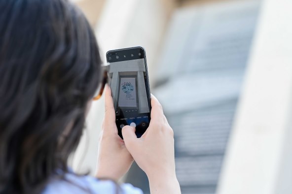 Neizostavni saveznik u vašem danu je pametni telefon Honor Magic5 Pro