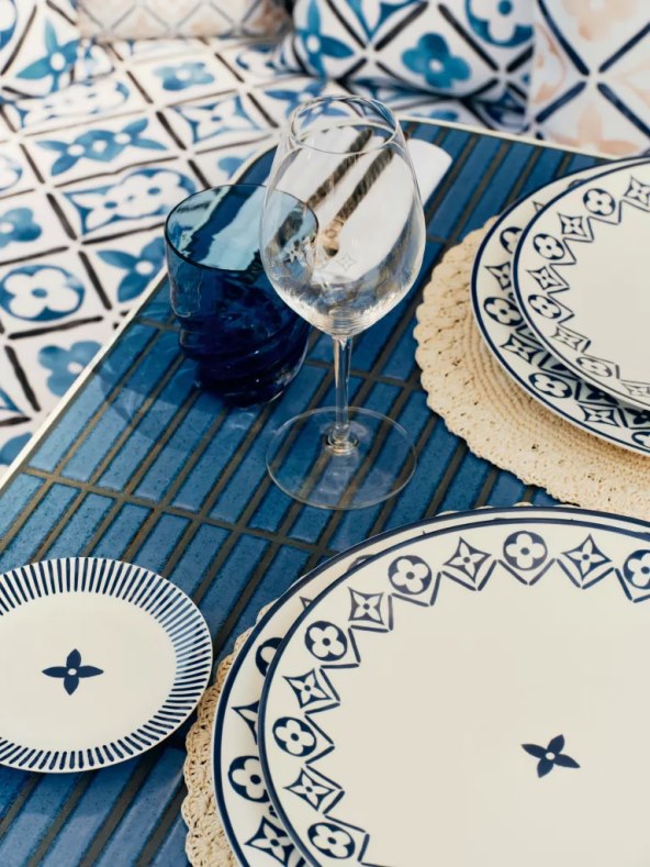 Vodimo vas u Louis Vuitton restoran u Saint-Tropez