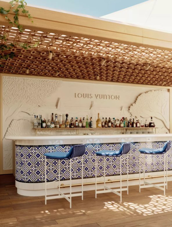 Vodimo vas u Louis Vuitton restoran u Saint-Tropez