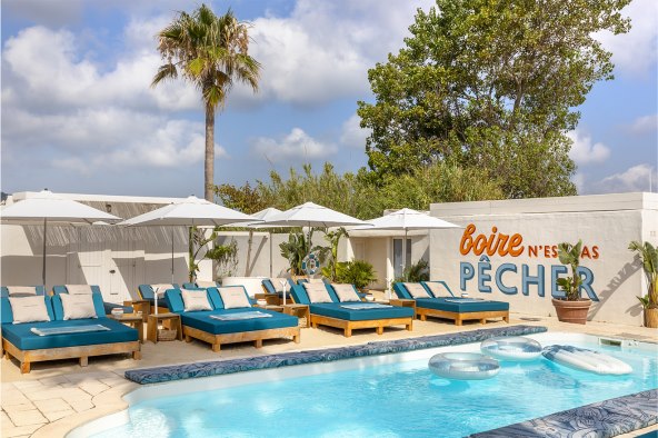 Giorgio Armani pop up u Saint-Tropezu ljeto 2023