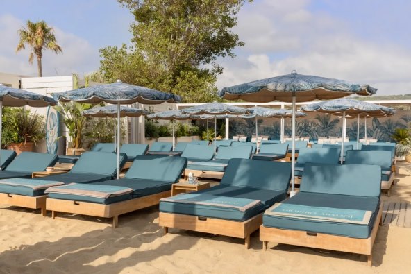 Giorgio Armani pop up u Saint-Tropezu ljeto 2023