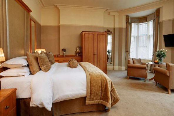 Četiri lokacije iz omiljene Netflix serije The Crown