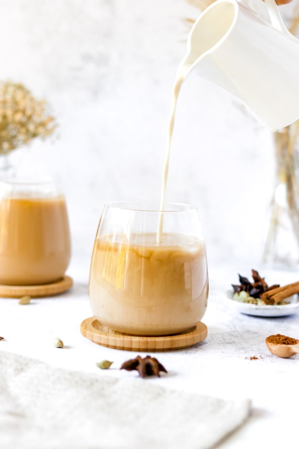 Recepti za matcha latte, kurkuma latte i chai latte
