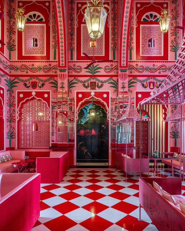 Jedinstveni crveno ružičasti hotel Villa Palladio Jaipur Indija