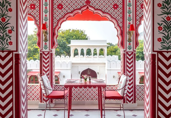 Jedinstveni crveno ružičasti hotel Villa Palladio Jaipur Indija