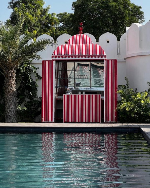 Jedinstveni crveno ružičasti hotel Villa Palladio Jaipur Indija