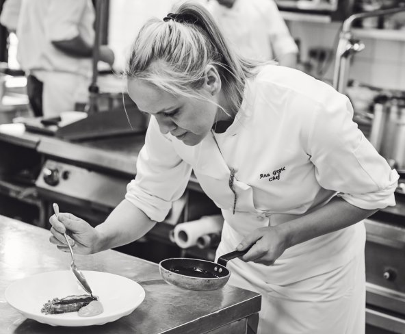 Chefica Ana Grgić Tomić predstavlja novi jelovnik Esplanadinog restorana Zinfandels