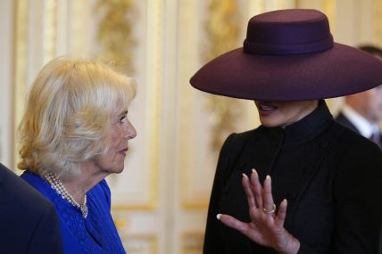 melania trump, kraljica camilla