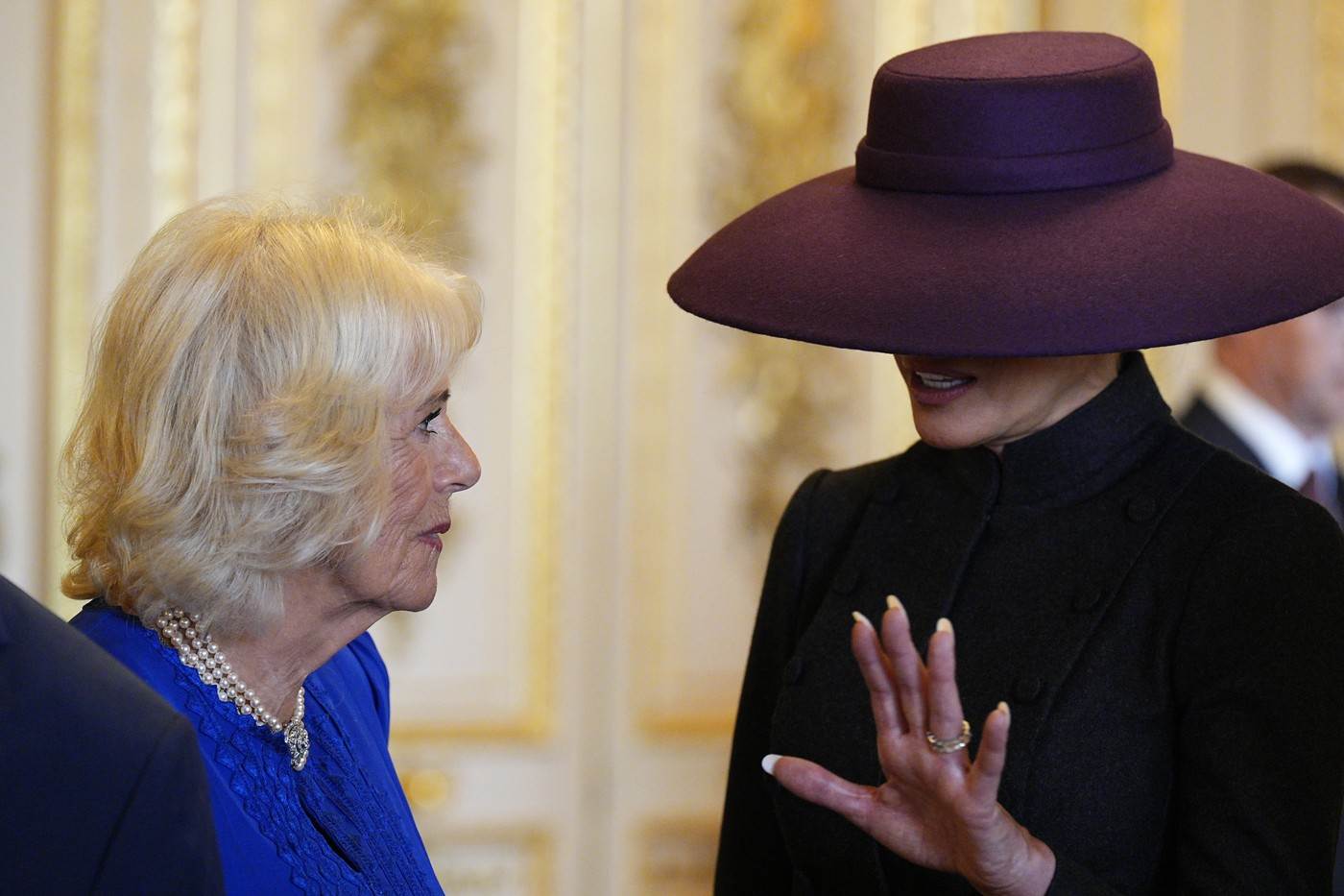 melania trump, kraljica camilla
