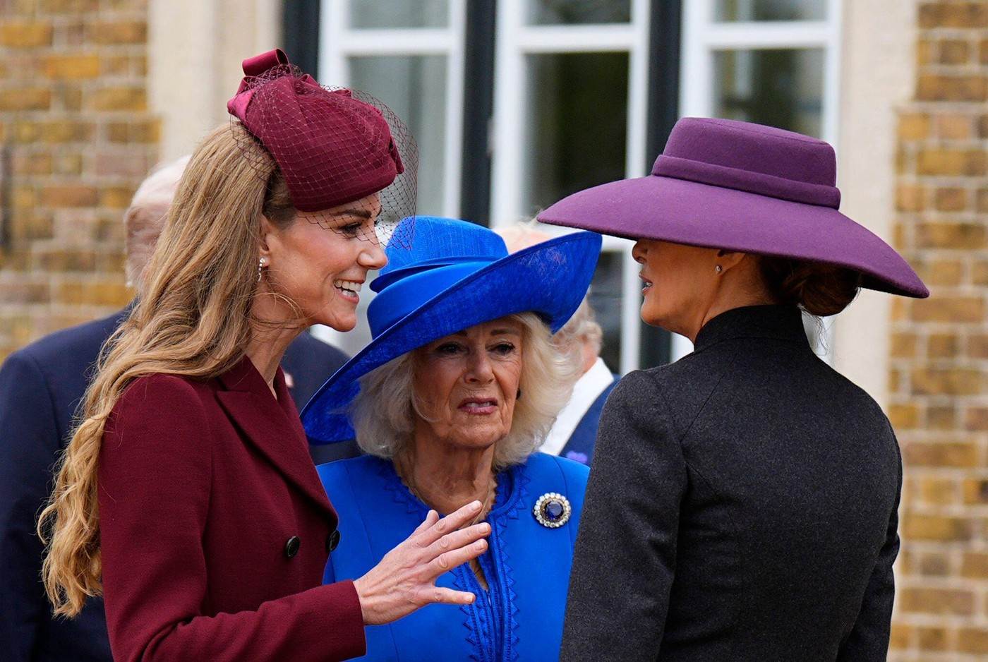 kate middleton, kraljica camilla, melania trump