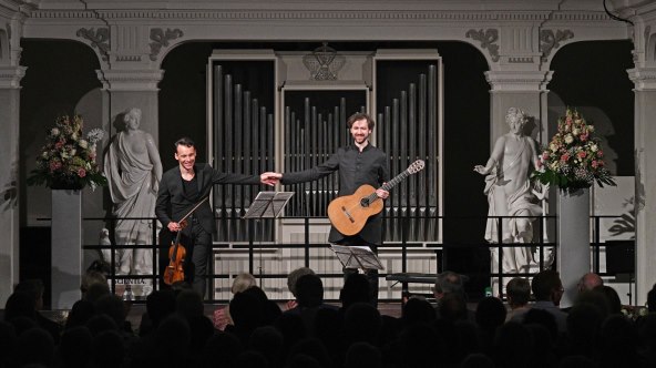 Program 25. sezone Scene AMADEO