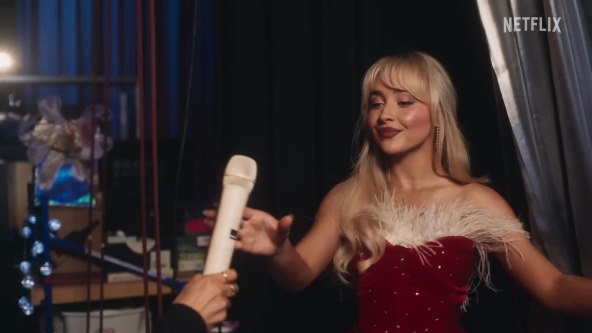 A Nonsense Christmas with Sabrina Carpenter blagdanski specijal na Netflixu