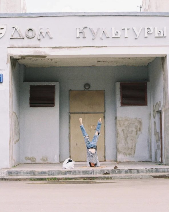 Mark Eydelshteyn iz filma Anora