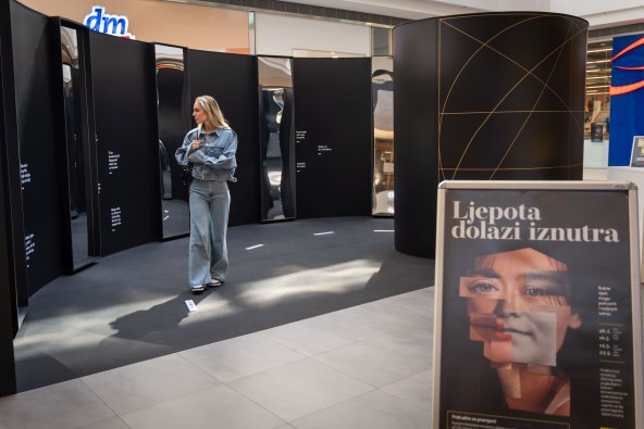 Instalacija u City Centeru one Split