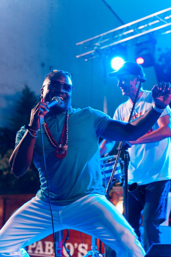 Cubismo i egzotične papige na rođendanu Botanist i Pablos bara