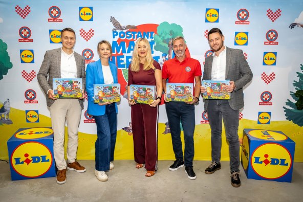 Goran Galetic i Andrijana Majstorovic_Pluma Studios, Marina Dijakovic_Lidl Hrvatska, Jadran Kapovic_HGSS, Marko Galic_direktor marketinga Lidla HR i Lidla SLO.jpg