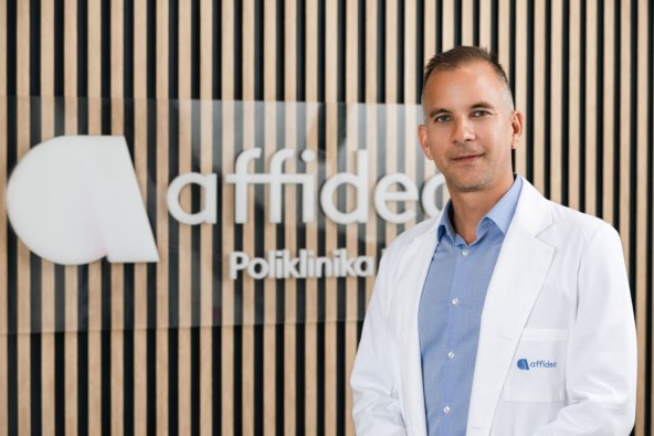 Dr-Domagoj-Eljuga.jpg