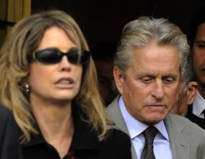 Michael Douglas i Diandra Luker