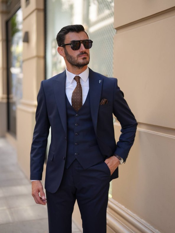 THE UOMO