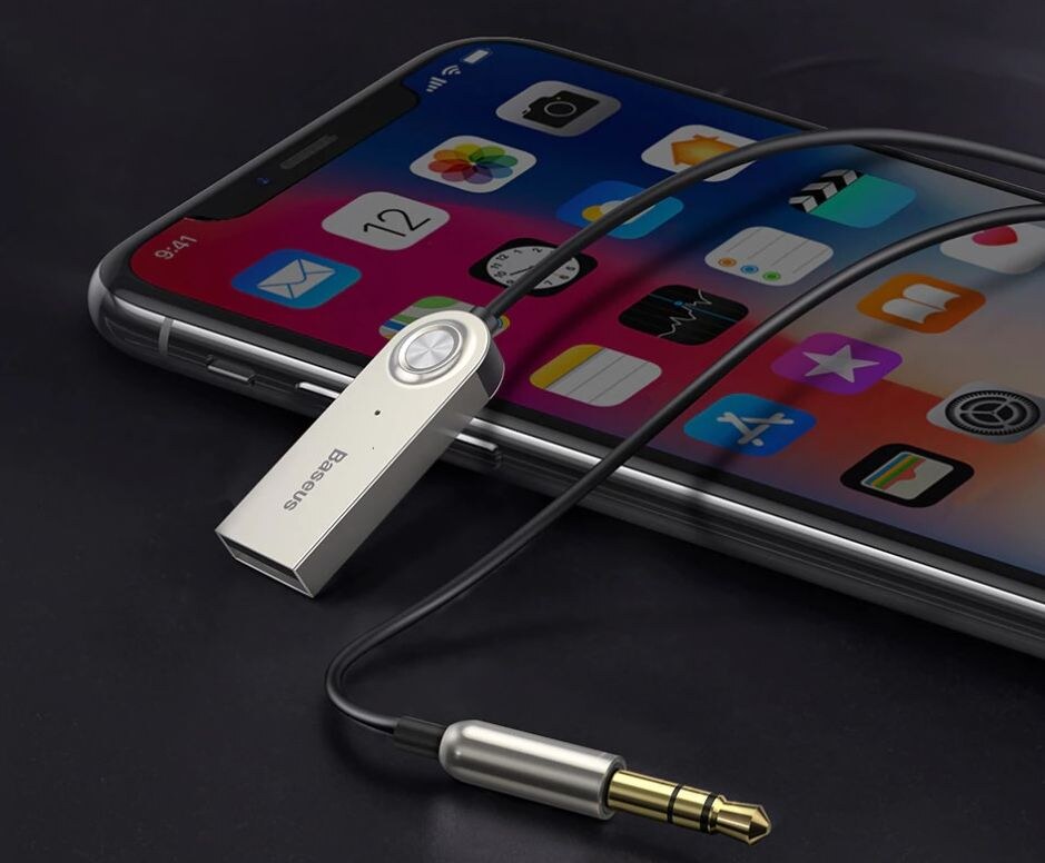 Za samo nekoliko kuna možete imati najnoviju glazbu u svojem starom automobilu