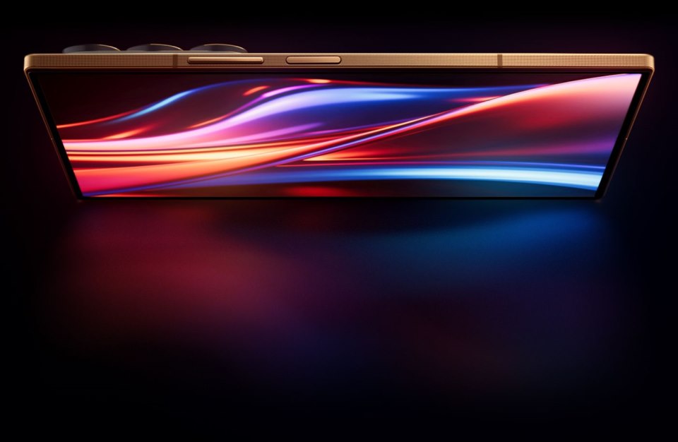 Samsung Galaxy W26 (1).jpg