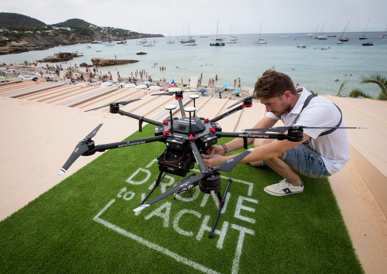 Drone to Yacht (7)