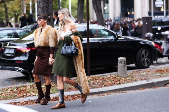 Street style modni trendovi jesen 2025