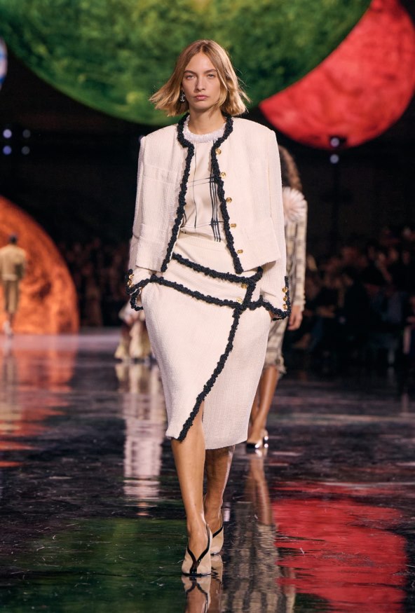chanel_spring-summer-2026_copyright-chanel_look-38-LD.jpg