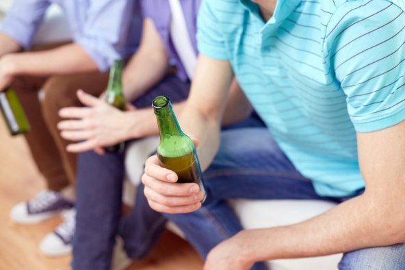 tinejderi alkohol.jpg