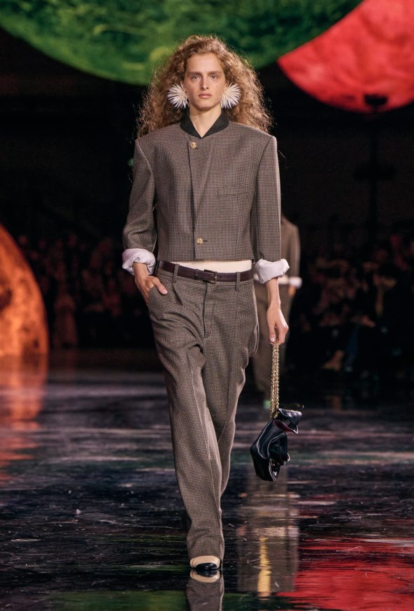 chanel_spring-summer-2026_copyright-chanel_look-1-LD.jpg