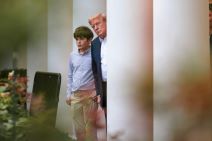 Donald Trump s unukom Spencerom