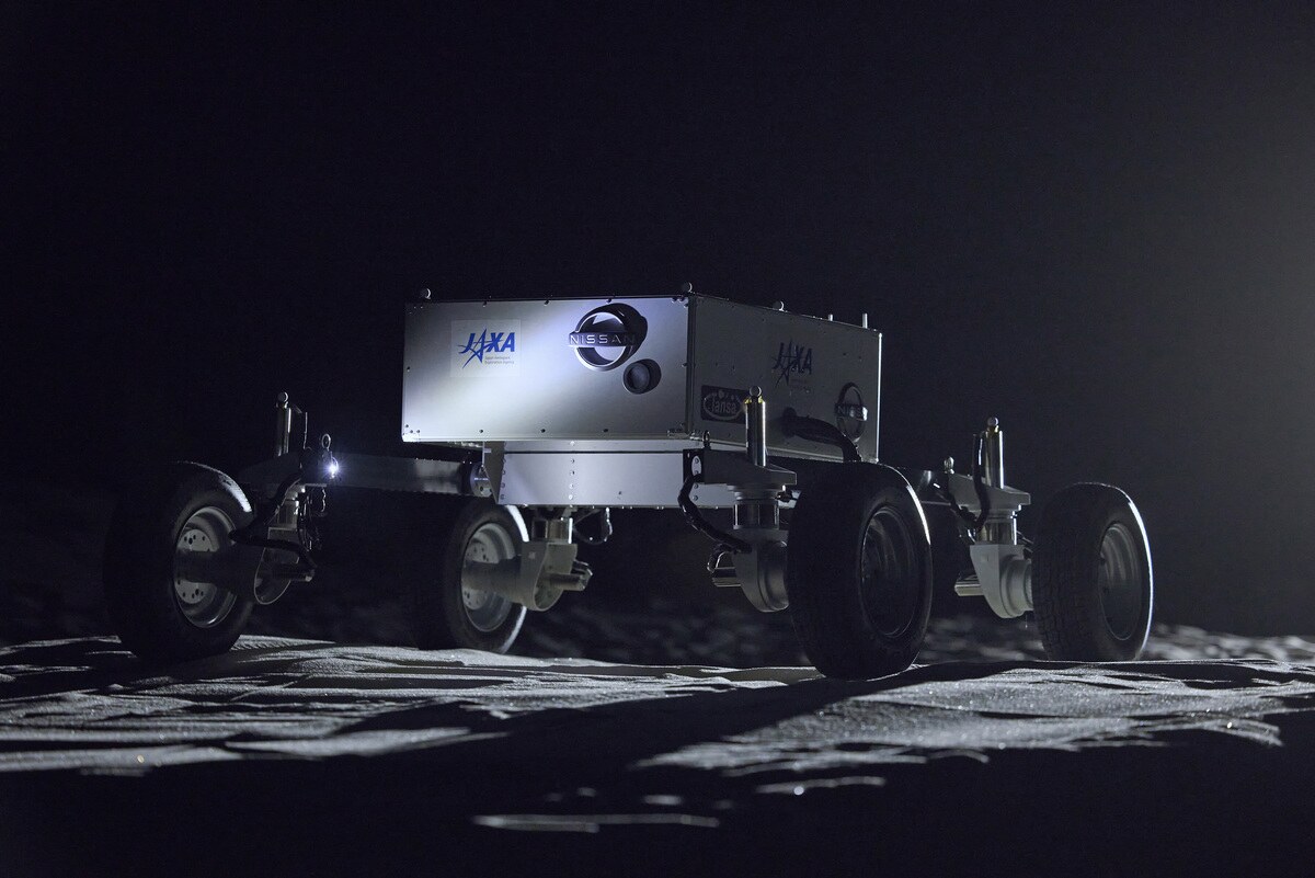 Nissan Moon rover (3).jpg