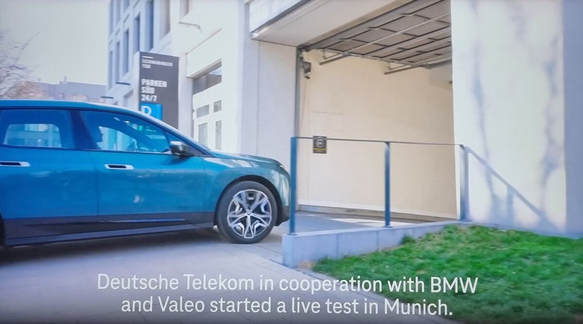 Deutsche Telekom automatizirano parkiranje BMW iX (2).jpg