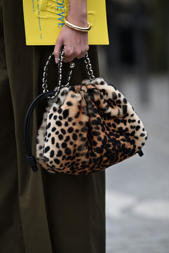 Pariz Tjedan mode listopad 2025 street style