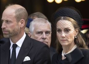 Princ William, princ Andrew i Kate Middleton