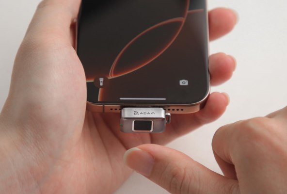 iKlips S USB-C Nano Touch Fingerprint SSD (4).jpg