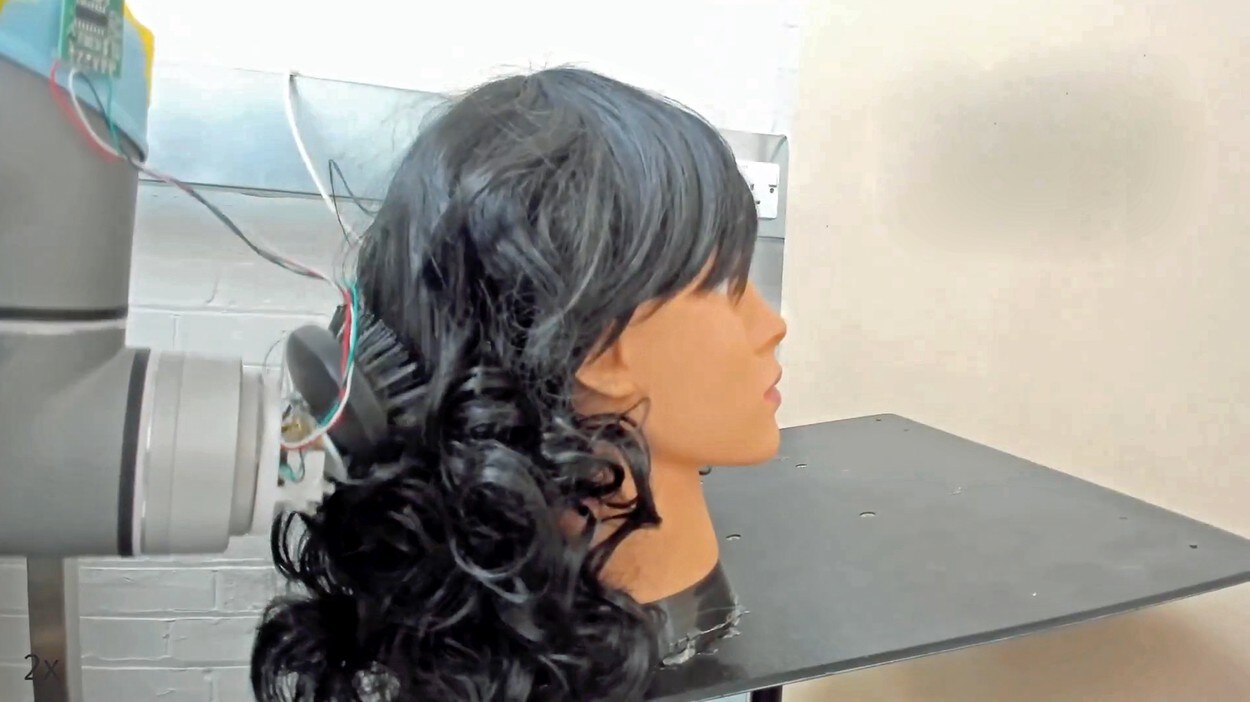 NEMA VIŠE MUKE Zapetljana kosa više nikome neće biti problem