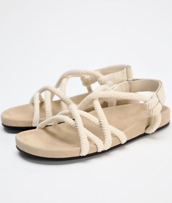 RAVNE SANDALE S UŽETOM/ ZARA/ 39,95 EUR