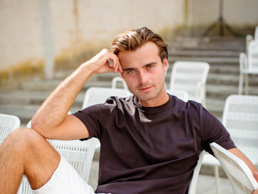 Glumac Rok Juričić sin je glumice i legendarnog glazbenika