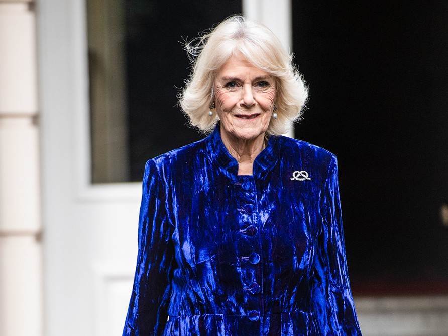 Camilla Parker Bowles ukida pravilo kraljice Elizabete