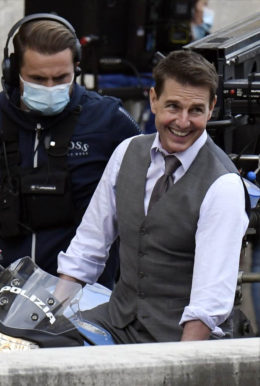 Tom Cruise helikopterom došao na premijeru Top Guna
