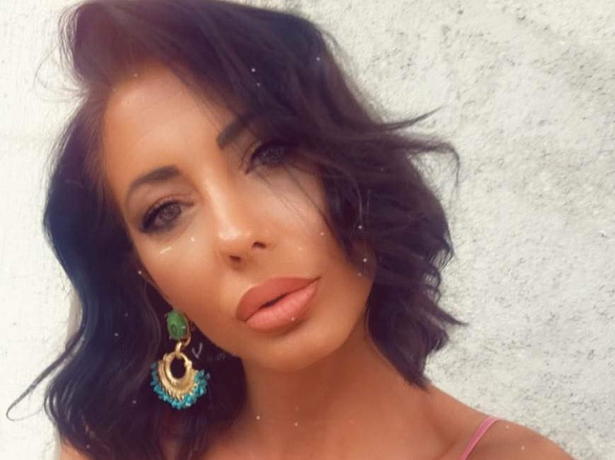 Ivana Paris završila na hitnoj