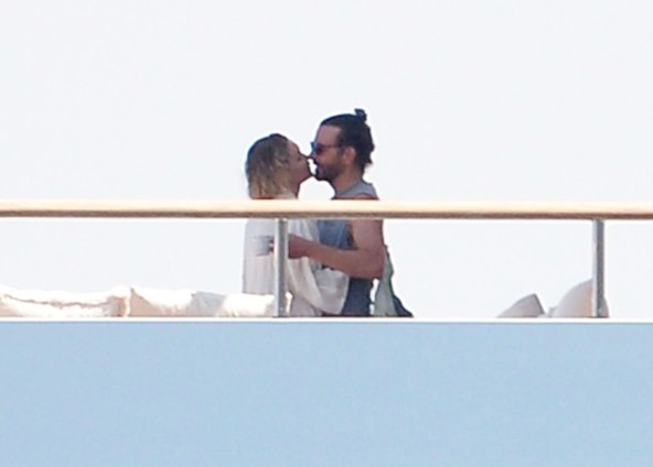 Gigi Hadid i Bradley Cooper