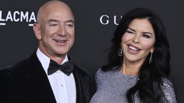 Jeff Bezos i Lauren Sanchez varali su svoje supružnike
