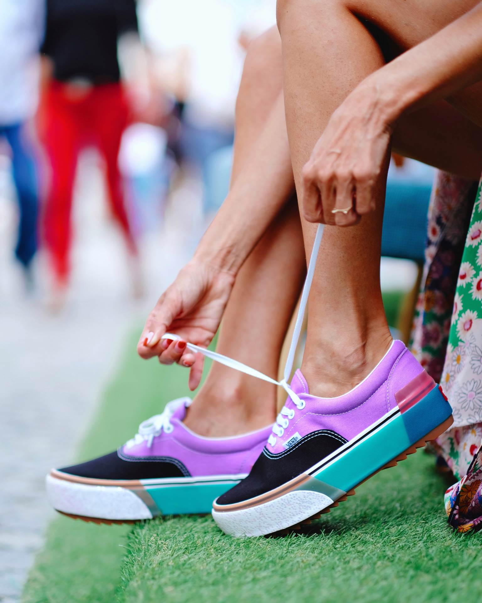Jesen na street style sceni u znaku šarenila