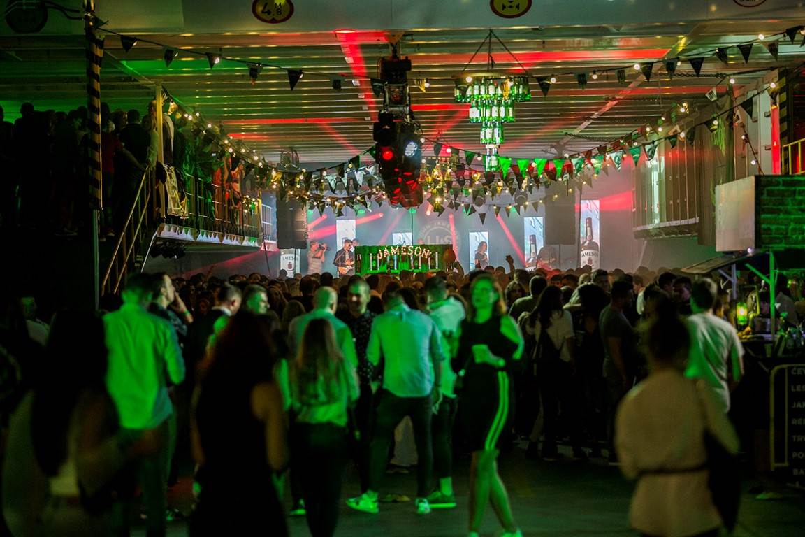 Splićani uplovili u najluđu noć na Jamesolinija party trajektu
